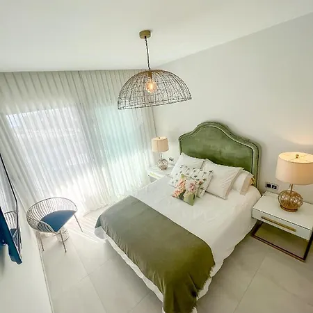 Sunset Waves 3 * Benidorm