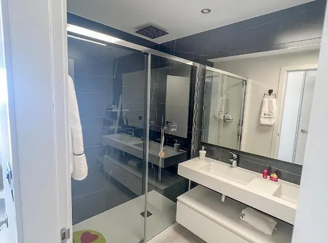 Sunset Waves 3 아파트 베니돔